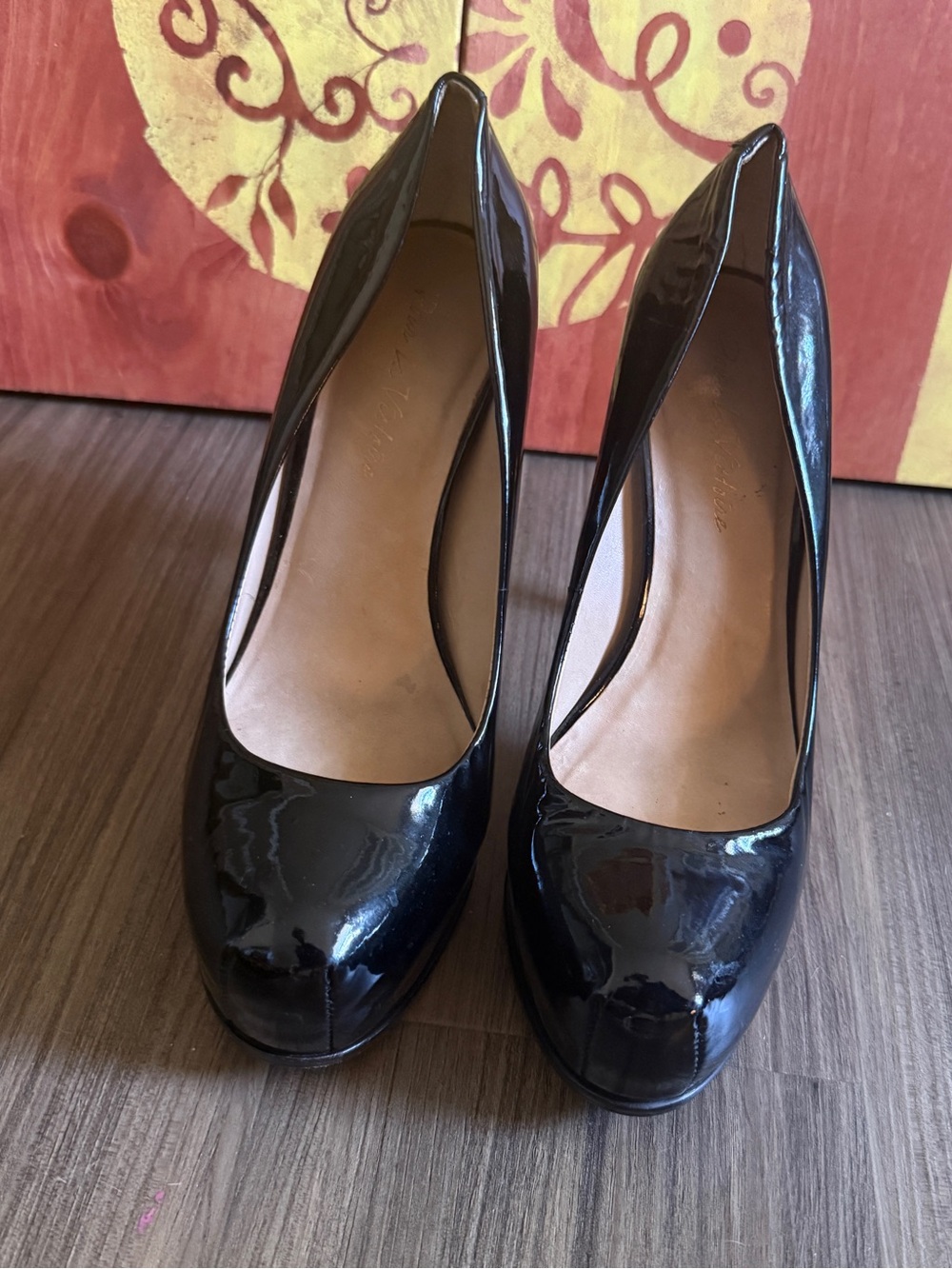 Pour La Victoire Patent Leather Heels